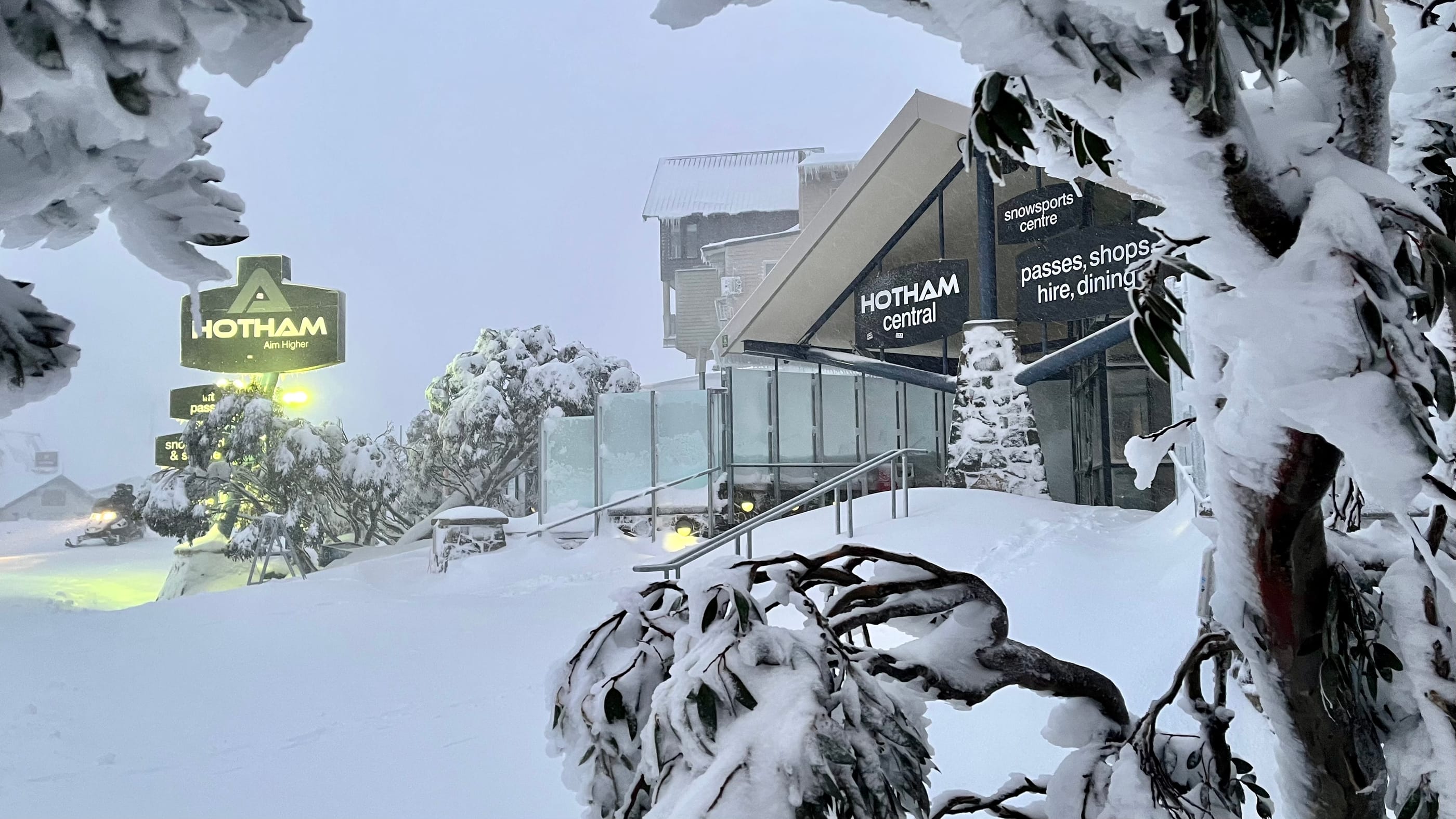 Mt Hotham Page image